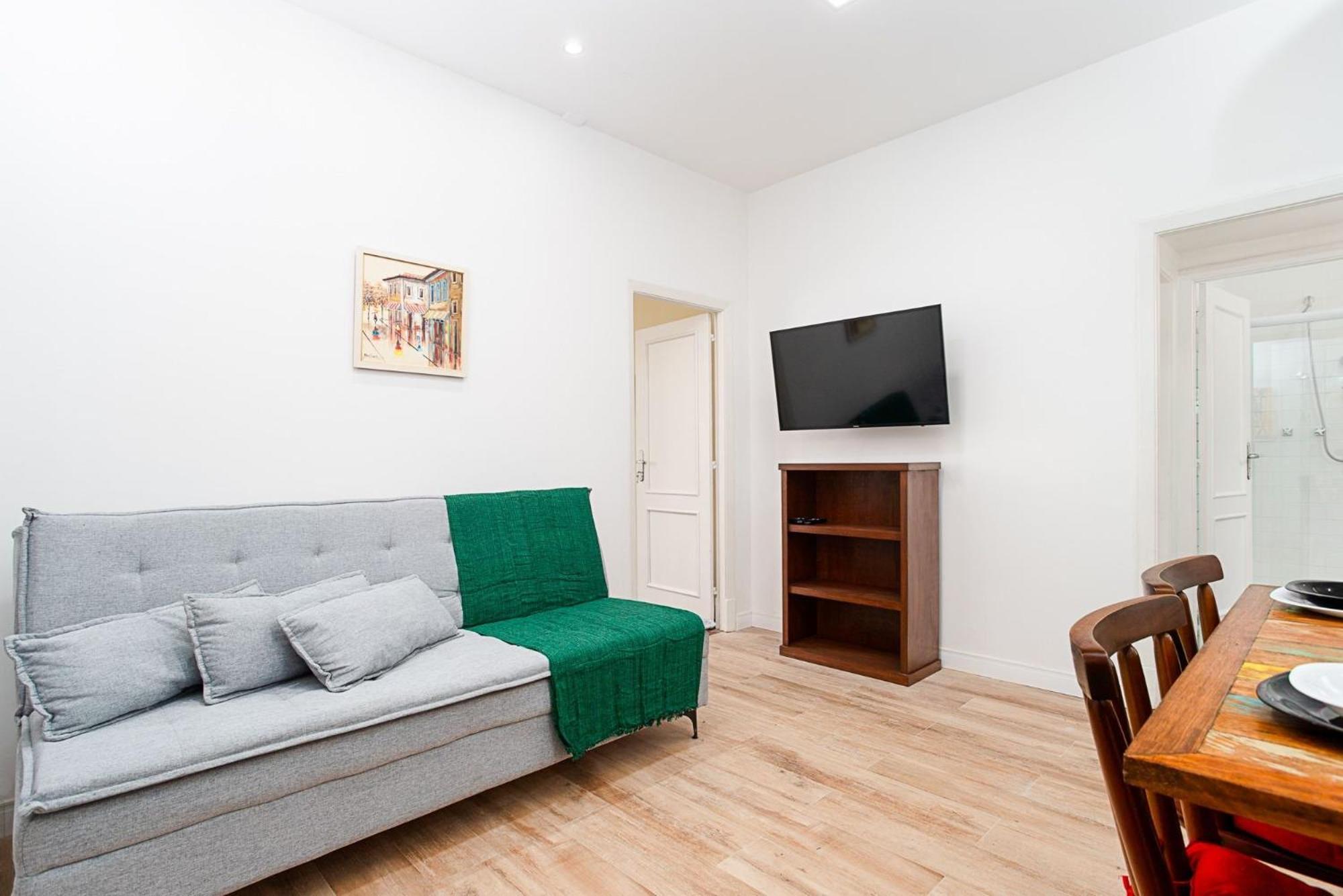 Appartement Em Copacabana Com Varanda 2 Quartos Pertinho Da
